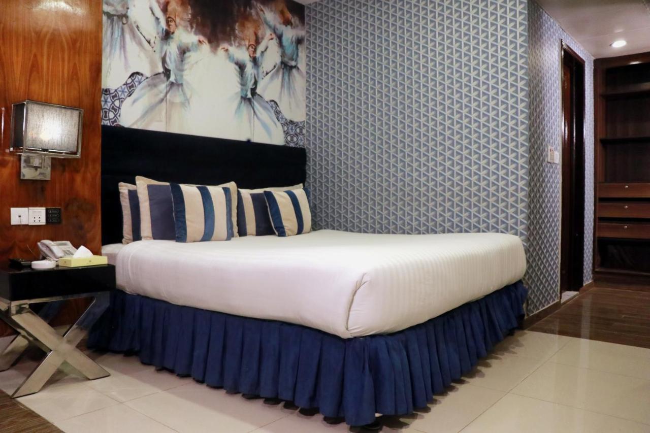 Hilton Suites Лахор Екстер'єр фото