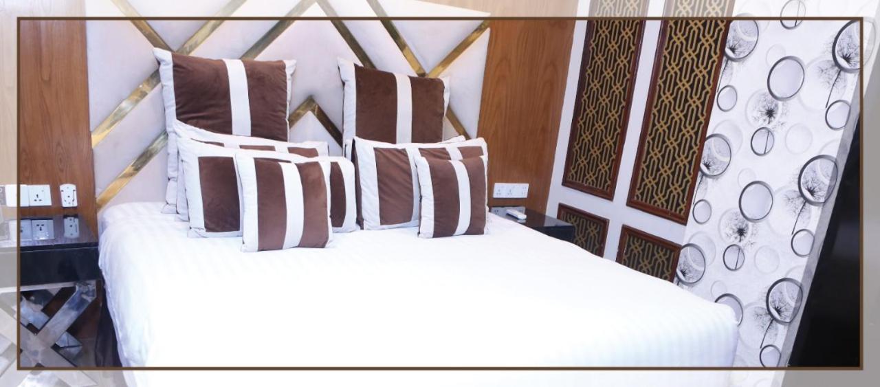 Hilton Suites Лахор Екстер'єр фото
