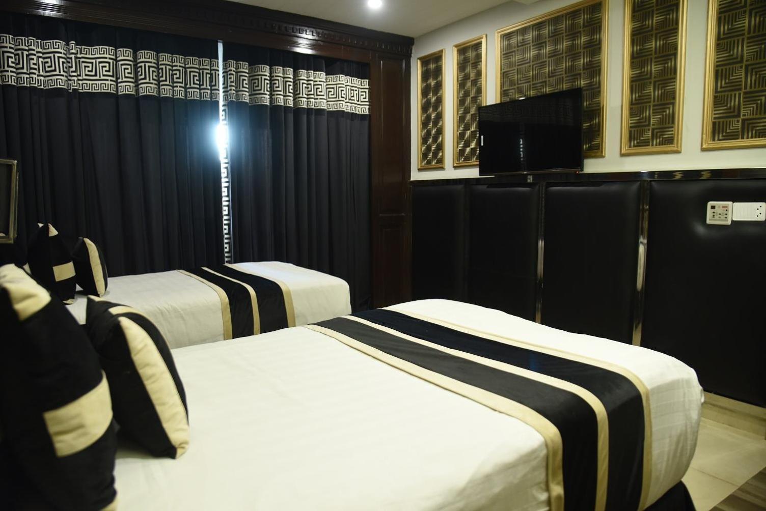 Hilton Suites Лахор Екстер'єр фото