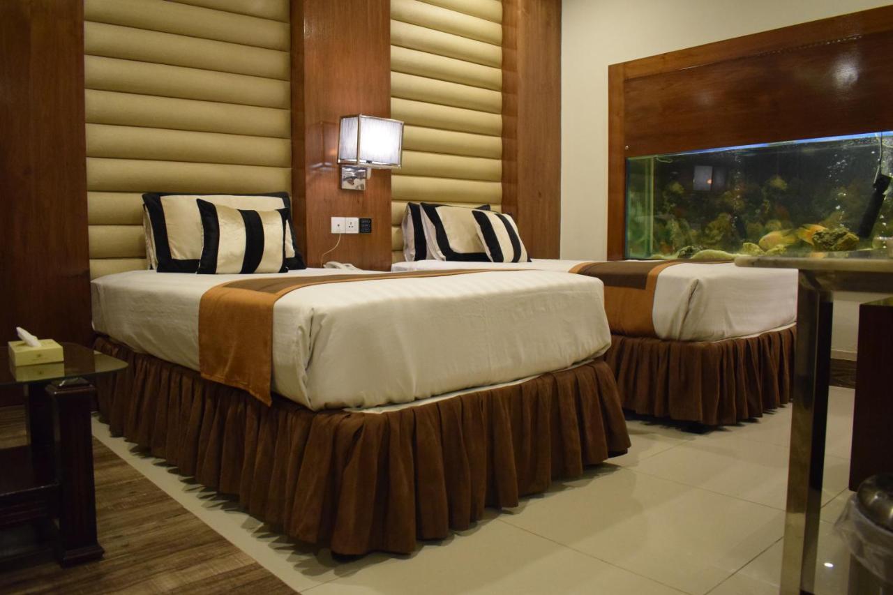 Hilton Suites Лахор Екстер'єр фото
